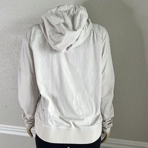 Lululemon jacket reposh didn’t fit